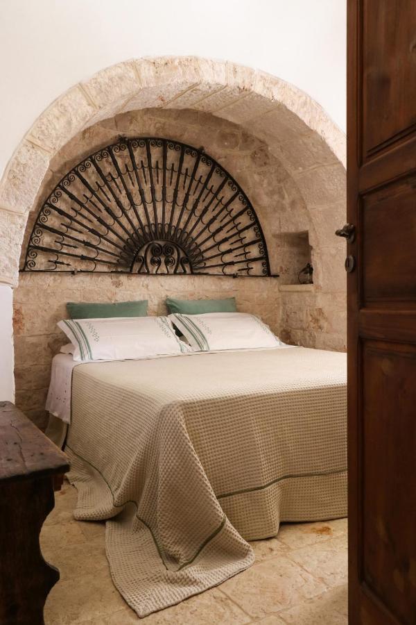 לינה וארוחת בוקר לוקורוטונדו Residenza Fenicia מראה חיצוני תמונה