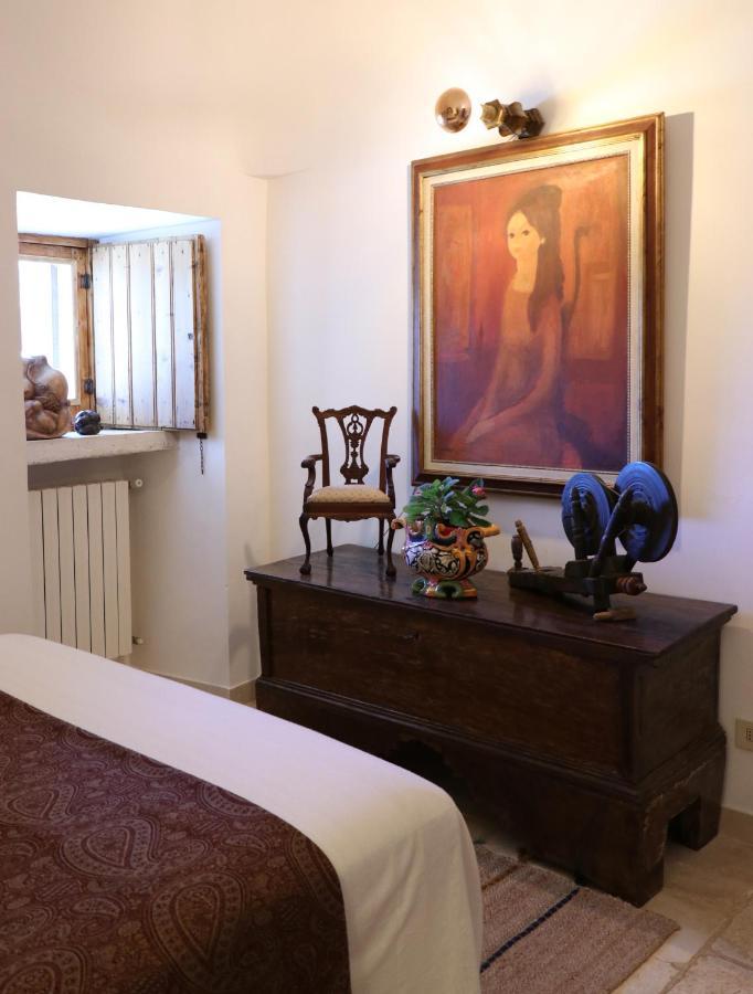 לינה וארוחת בוקר לוקורוטונדו Residenza Fenicia מראה חיצוני תמונה