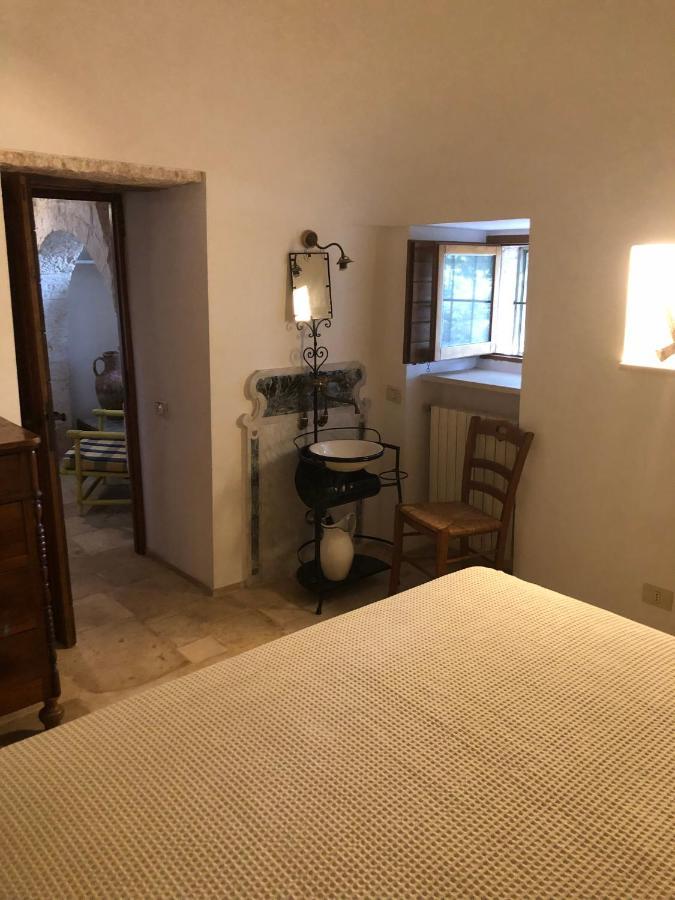 לינה וארוחת בוקר לוקורוטונדו Residenza Fenicia מראה חיצוני תמונה
